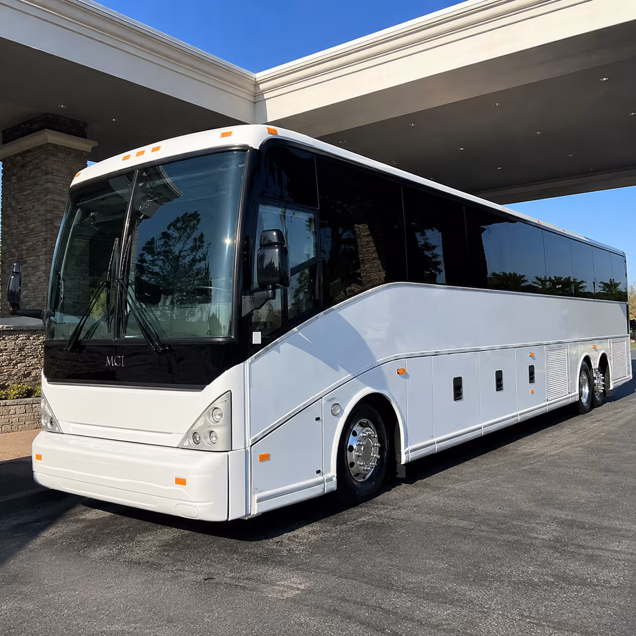 charter bus rentals to detroit metropolitan wayne county airport dtw