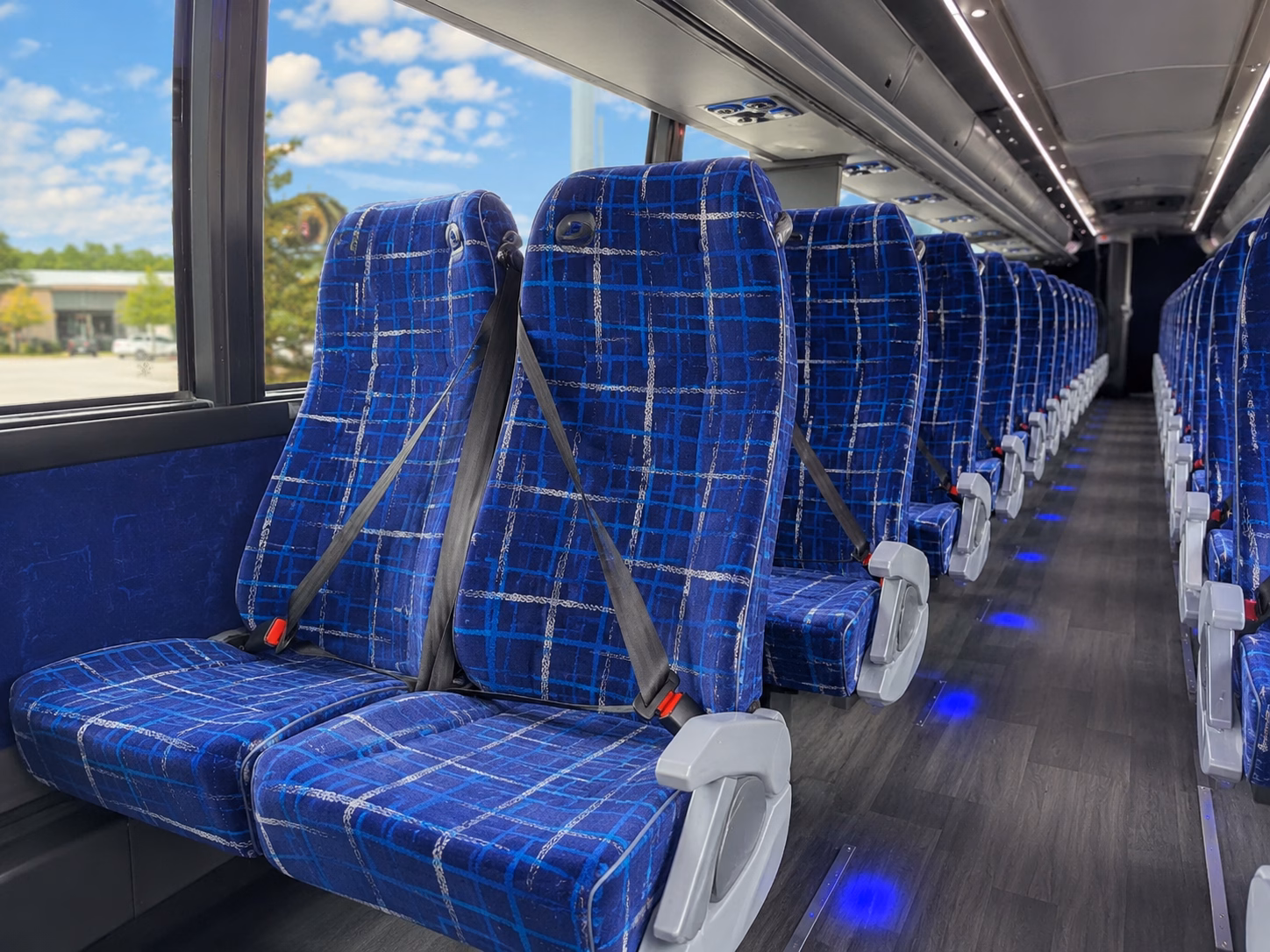 charter buses to detroit lions games at ford field