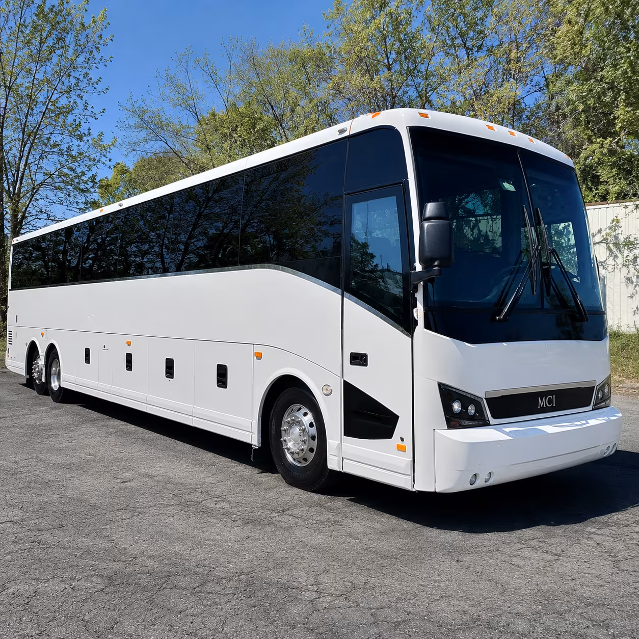 corporate and convention buses for ford automotive suppliers and huntington place events