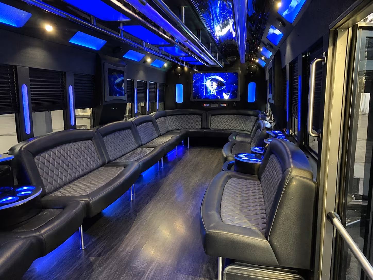 dearborn 28 passenger party bus interior