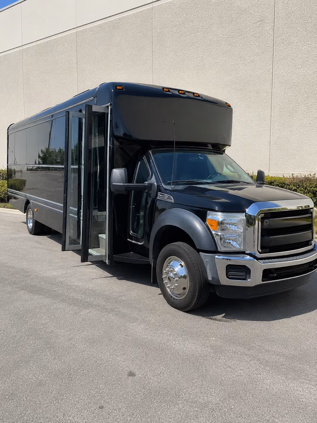 quinceanera sweet 16 party bus rental